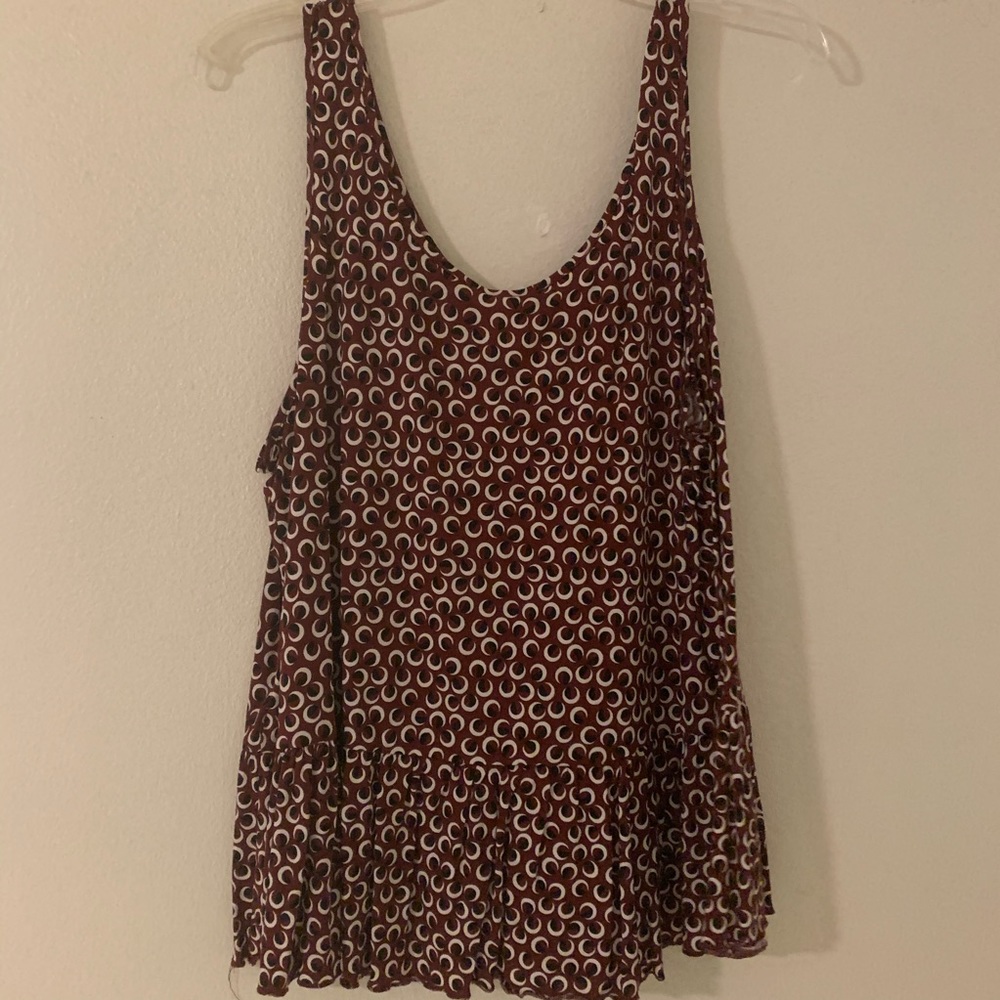 🌵 3x$15 H&M Red, White and Black Patterned Shirt - Picture 3 of 3